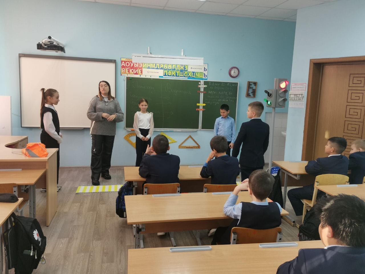 Дети. Дорога. ПДД тема встречи.